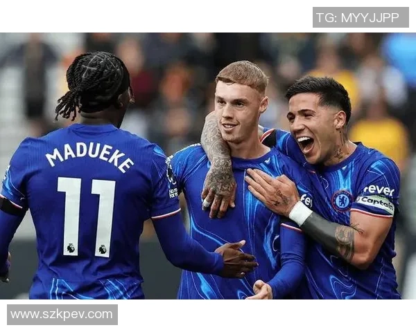 华沙军团与阿斯坦纳的激烈对决揭示了欧洲足球的竞争魅力与战术较量