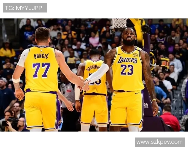 湖人对阵掘金精彩直播网全程跟踪分析助你不漏精彩瞬间 湖人对阵掘金精彩直播网全程跟踪分析助你不漏精彩瞬间